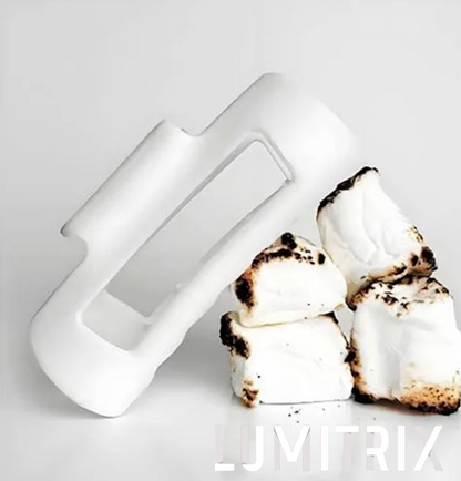 Minimalist claw clip with cloud-soft finish