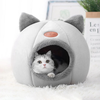 Winter Cozy Cat Nest Bed