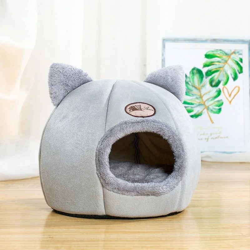 Winter Cozy Cat Nest Bed